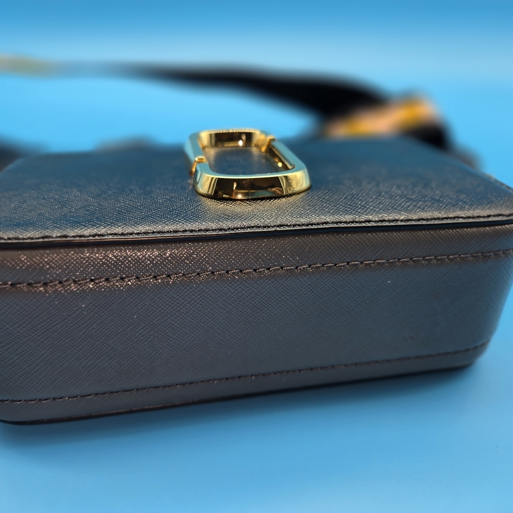 Marc Jacobs Black Bag with Gold and Pink Strap - Picture 6 of 14